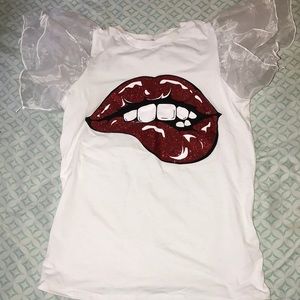 White shirt with lips
